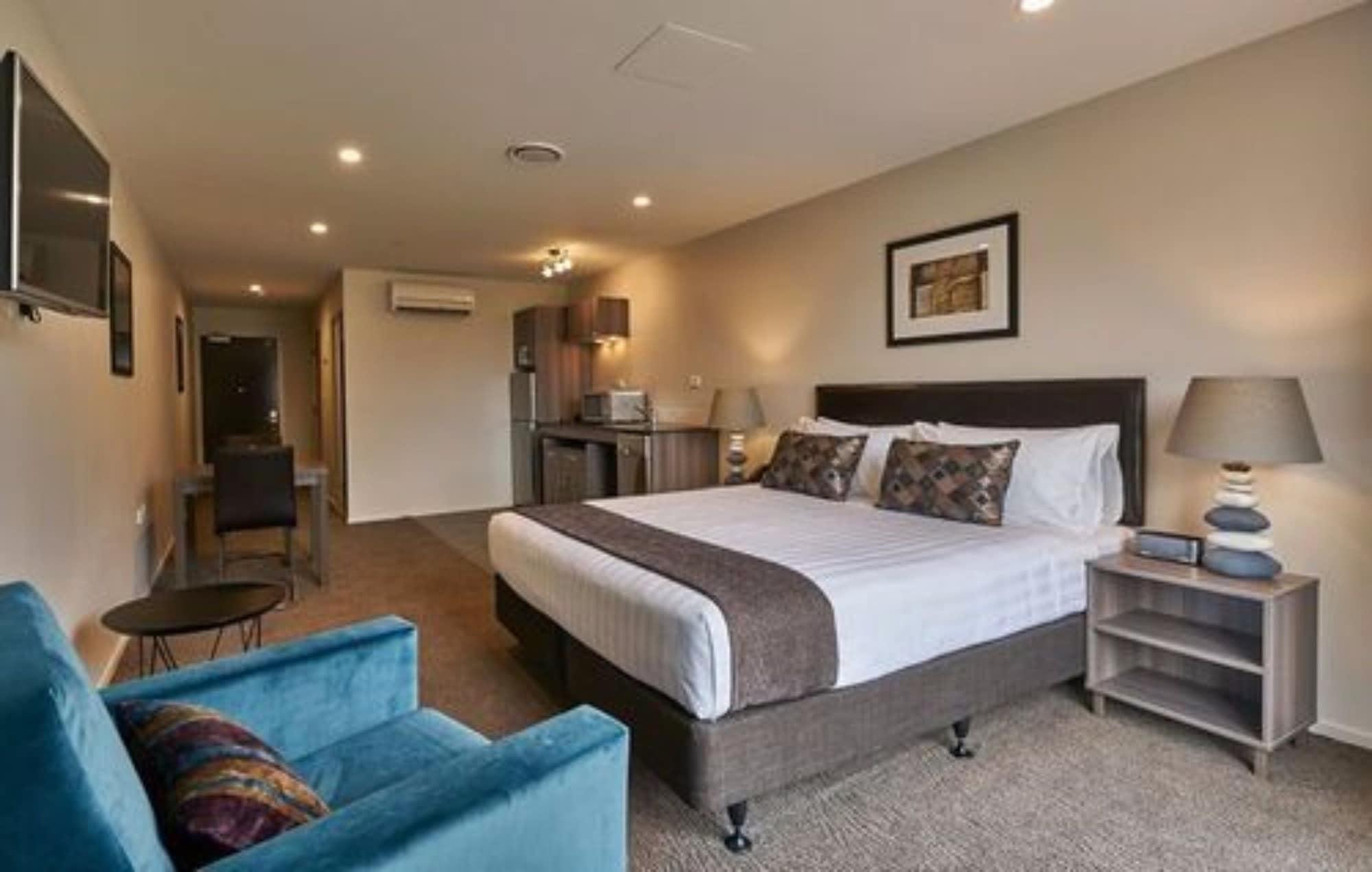Ramada Suites By Wyndham Queenstown Remarkables Park Eksteriør bilde