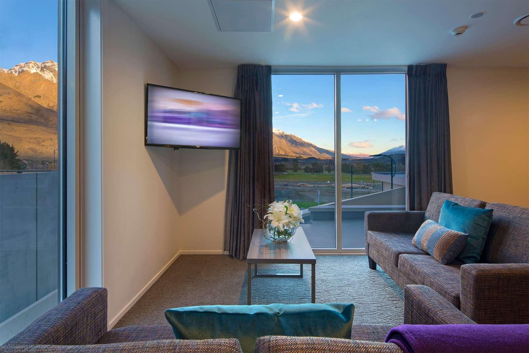 Ramada Suites By Wyndham Queenstown Remarkables Park Eksteriør bilde