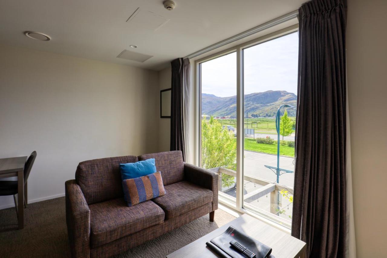 Ramada Suites By Wyndham Queenstown Remarkables Park Eksteriør bilde