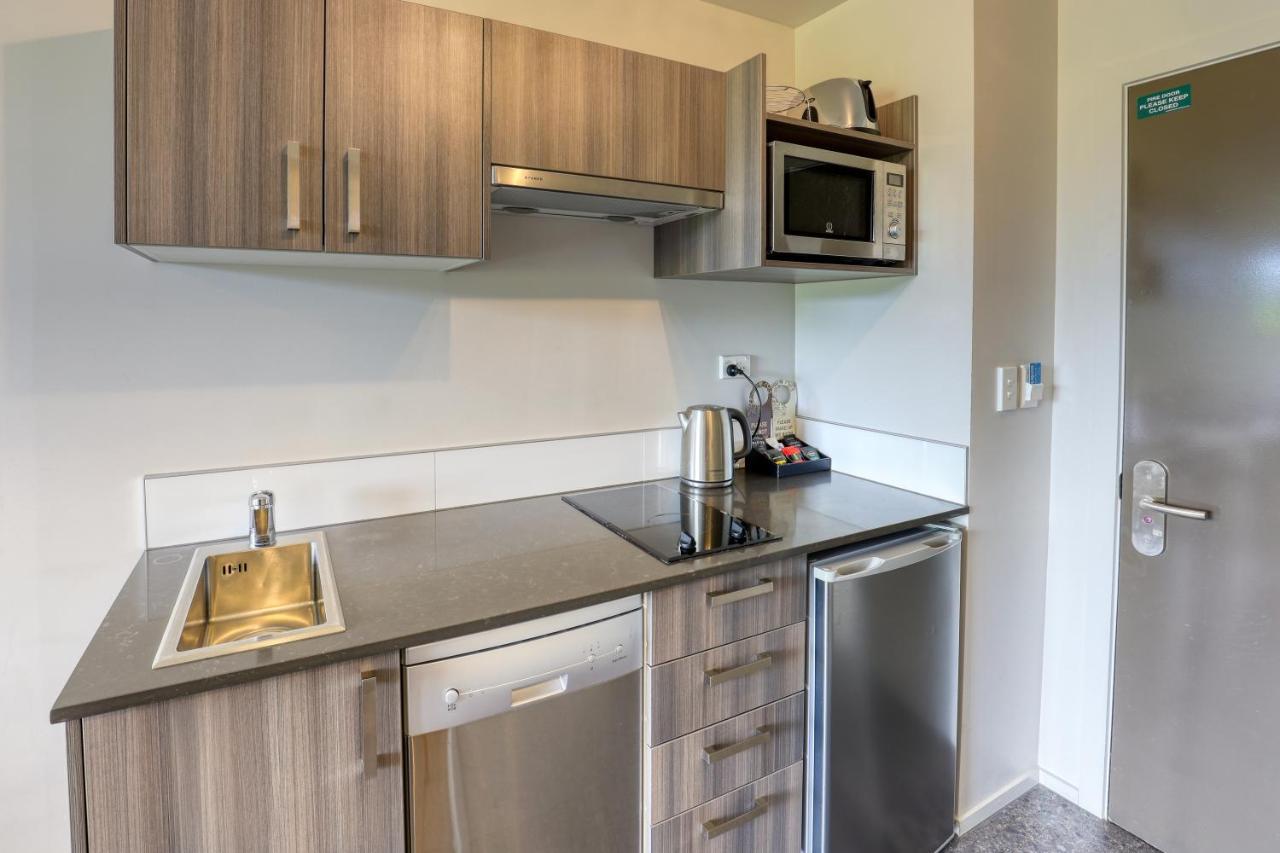 Ramada Suites By Wyndham Queenstown Remarkables Park Eksteriør bilde